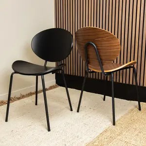 Now's Home Lot de 2 chaises en bois et pieds en métal noir pas cher