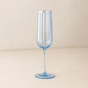 Novastyl Lot de 4 flûtes en verre 24cl bleues pas cher