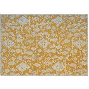 3S. x Home Maison Vivaraise Tapis Reni Or/ivoire 120 x 180 pas cher