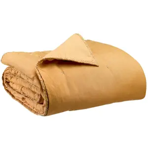 DeclikDeco Jeté uni Nala Ocre 180 x 260 pas cher