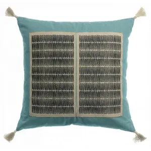 3S. x Home Coussin brodé Yaël Prusse pas cher
