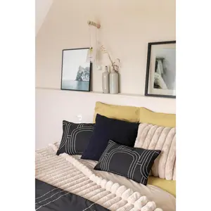 3S. x Home Maison Vivaraise Coussin Jaden Caviar 30 x 50 pas cher