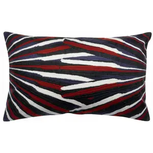Coussin brodé Sasha Rubis 40x65cm