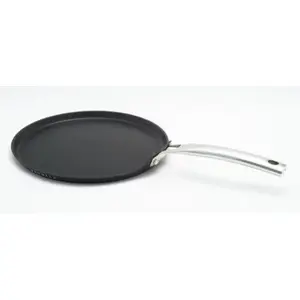 BAUMALU Crépière 28 cm aluminium forgé BLACK EDITIONVendu paramazon