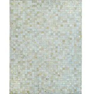 Thedecofactory Tapis en cuirs recyclés blanc et doré 190x290 pas cher