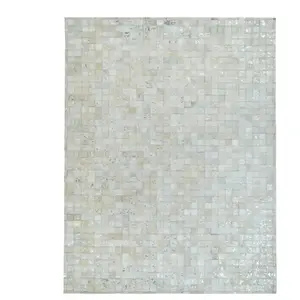 Tapis en cuirs recyclés blanc et argenté 160x230 pas cher