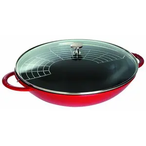 STAUB Wok en Fonte avec Couvercle en Verre et Grille Amovible Inclus, Ø 30 cm, 4,40 L, Cerise pas cher
