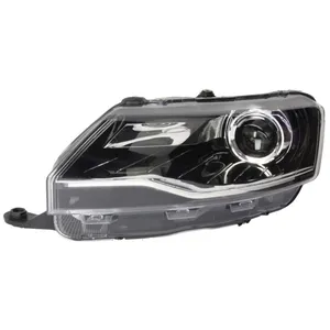 Comparateur de prix : VALEO Projecteur principal à technologie Xénon, Référence 450488 pour SKODA Rapid (2017 >)
