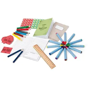 Comparateur de prix : Jeujura - 8979-Tableau en Bois-Coffret Special Maitresse
