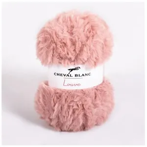 Non communiqué Pelote de fourrure Louve - Cheval Blanc(...) - 56 Rose pas cher