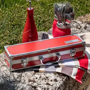 Mallette 3 Ustensiles Rouge (Pince, Spatule Et Fourchette) Le Marquier pas cher