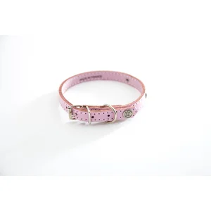 Martin Sellier Collier en Cuir Surpiqué Classique avec Plaque 10mm 31cm Rose pas cher