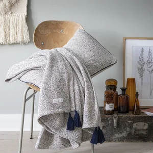 Comparateur de prix : Essix Plaid uni en jacquard de coton 130 x 170 cm, FOLK Gris
