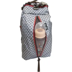Béaba Sac à langer Sydney II Play Print gris et corailVendu parcarrefour
