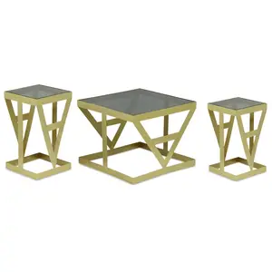 Comparateur de prix : 3S. x Home Ensemble de 3 tables d'appoint Amstra en Verre fumé et Métal Or