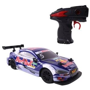 PicWic Toys TURBO CHALLENGE R/C auto audi red bull 1/24 27 mhz - + 6ans pas cher