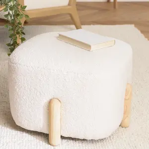 Leopold - pouf en tissu bouclette écru et pieds boisVendu parconforama