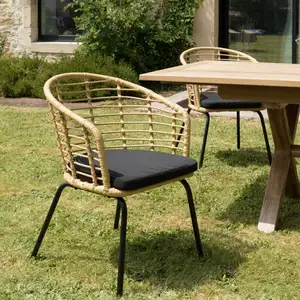 MACABANE Malo - Lot de 2 fauteuils en rotin synthétique couleur naturelle pas cher