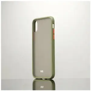 Comparateur de prix : Coque caoutchouc WE pour smartphone Apple iPhone X/XS - Kaki Anti-choc, traitement anti-buée et anti-empreinte