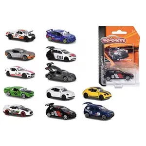 Smoby 1 véhicule de course Premium - Majorette - Modèles aléatoires pas cher