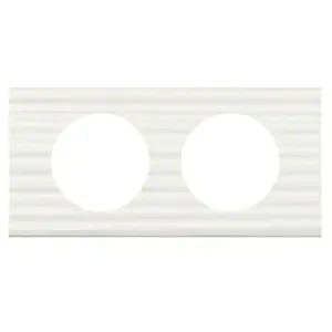Comparateur de prix : Plaque de finition - LEGRAND - Céliane - 2 postes - Corian cannelé - 71mm