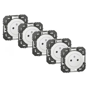 Comparateur de prix : Lot de 5 prises avec terre Dooxie, LEGRAND, blanc