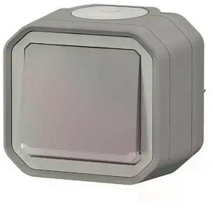 Comparateur de prix : Legrand Poussoir NO lumineux Plexo complet saillie gris (069722L)