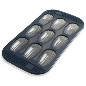 Moule 9 madeleines Mastrad pas cher