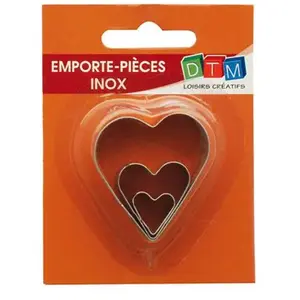 Comparateur de prix : DTM 3 mini emporte-pièces inox - Coeurs - GM : 4.1 x 3.7 cm