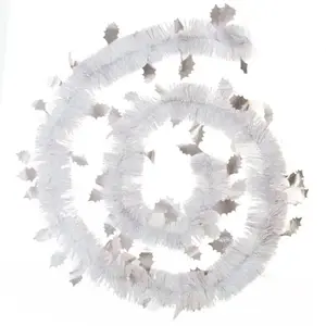 Feeric Light & Christmas Guirlande de Noël large 15 cm déco Feuilles de Houx Longueur 2 mètres pas cher