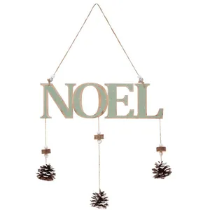 FEERIC LIGHTS & CHRISTMAS Déco de Noël mobile à suspendre NOEL avec Pommes de Pin H 28 cmVendu paramazon