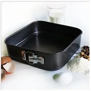 Comparateur de prix : Paris Prix moule démontable carré 26 cm - 111483A