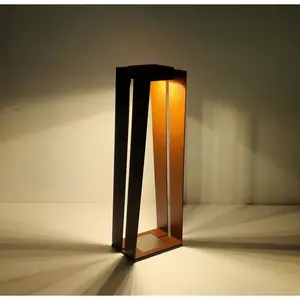 Les Jardins Lanterne solaire LED Skaal avec capteur, corten, 70 cmVendu parluminaire