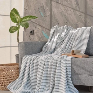 Sensei Maison Plaid polaire côtelé extra doux et chaud blanc/lichen 150x180 cm pas cher