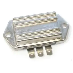 Comparateur de prix : Régulateur de tension JOHN DEERE M131287