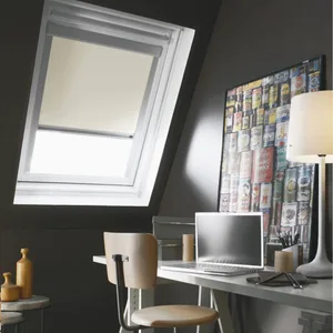 Comparateur de prix : MADECOSTORE Store Enrouleur Occultant Cadre Alu compatible VELUX® - Be...