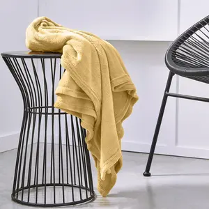 Today Plaid Moelleux Polyester TODAY Essential, jaune Ocre pas cher
