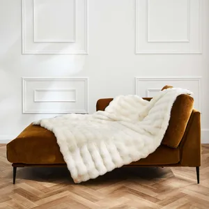 Comparateur de prix : Plaid fourrure chaud naturel 125x150 mounty