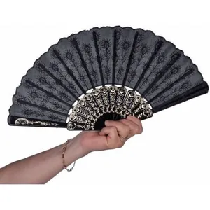 Comparateur de prix : Motomo EVENTAIL TISSU ET PLASTIQUE NOIR 45CM