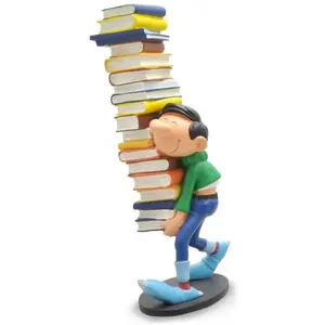 Comparateur de prix : Non renseigné Figurine Gaston Lagaffe Collectoys : Gaston portant une pile de livres