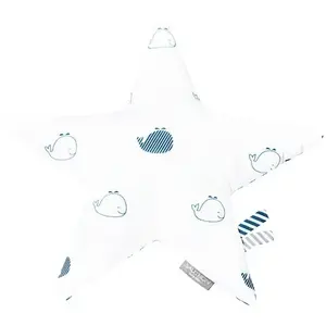 Comparateur de prix : Sauthon Coussin décoratif - Blue Baleine - Étoile - 30x30 cm - 50% coton - 100% polyester