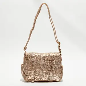 Mila Louise - Sac besace en Cuir Bess J rose - 25x20x7 cm OS pas cher