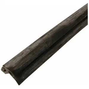 Comparateur de prix : Proline JOINT BAS DE PORTE pour lave vaisselle SELECLINE - BVMPIECES