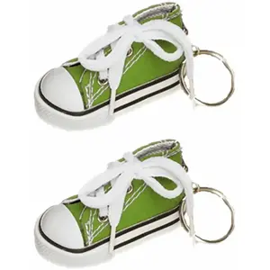 RueDeLaFete Sachet de 2 porte-clés Baskets 7,5cm en tissu, Vertes pas cher