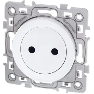 Prise de courant 2P sans terre Blanc 16A Eur'Ohm Square 60241Vendu parbis-electric