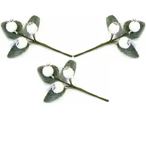 Lot de 3 Baies d'hiver givrées déco sur tige 8cm, Blanc