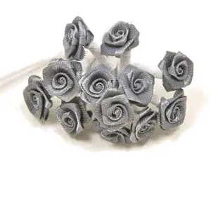 RueDeLaFete Sachet de 48 mini-Roses satin, Gris pas cher