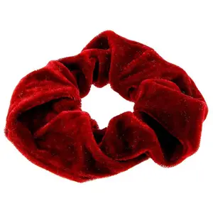 Chouchou velours rougeVendu parla-boutique-du-coiffeur