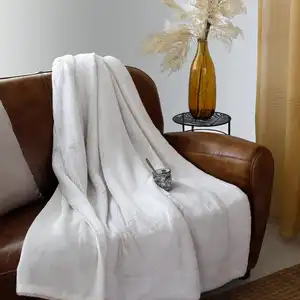 Enjoy Home - Plaid effet fourrure flanelle 125x150cm - 125x150cm - Blanc