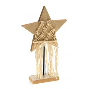 Comparateur de prix : Déco Etoile en bois naturel sur pied avec macramé 25cm